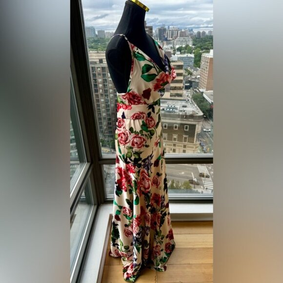 🆕 BRONX & BANCO 🧿 NWOT Leo Floral Print Maxi Gown - Size XS / US 2 - Picture 7 of 16